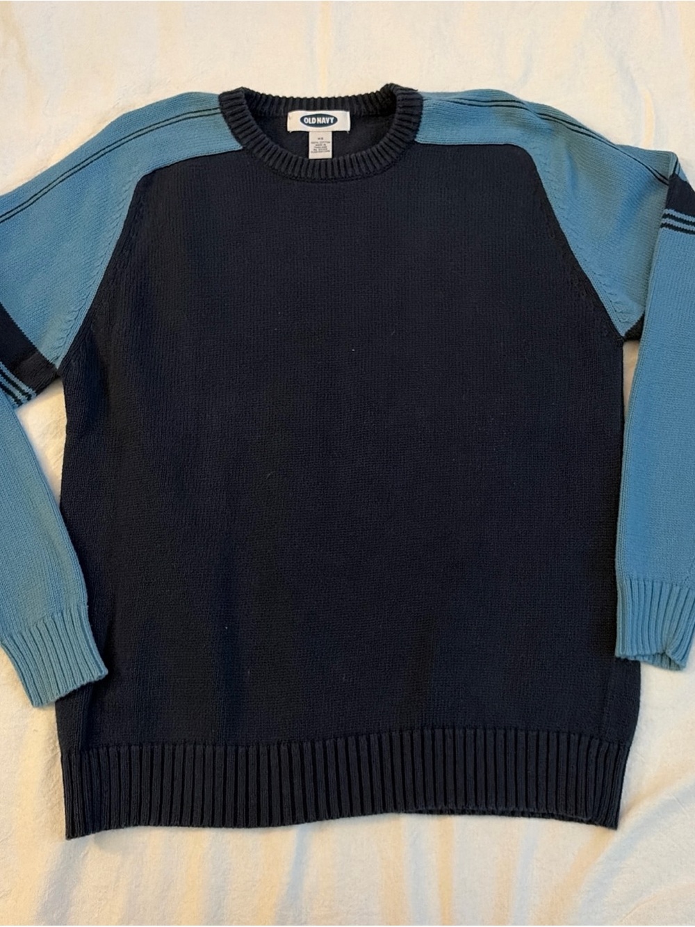 Vintage Old Navy Men's Crewneck Colorblock Sweater in Navy and Light Blue